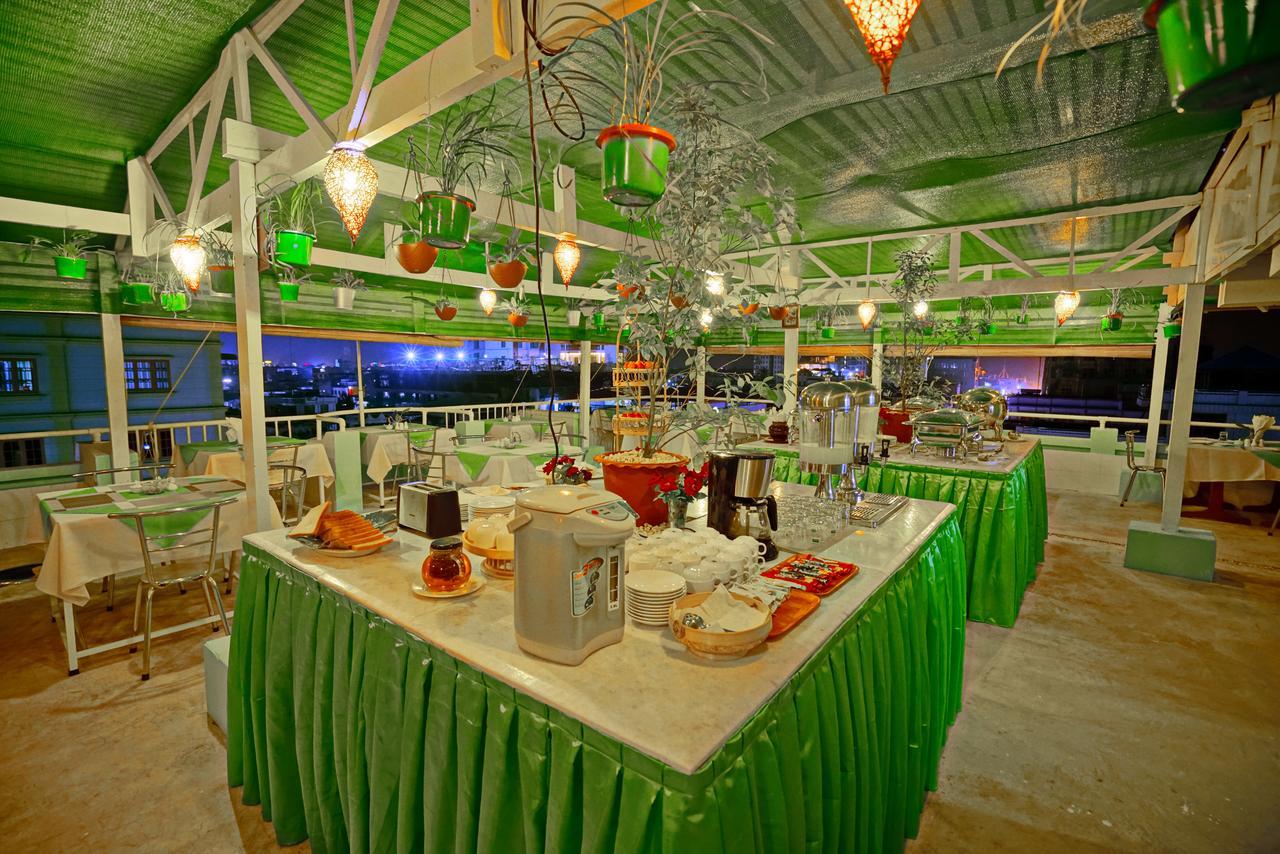 Taim Phyu Hotel Mandalay Bagian luar foto