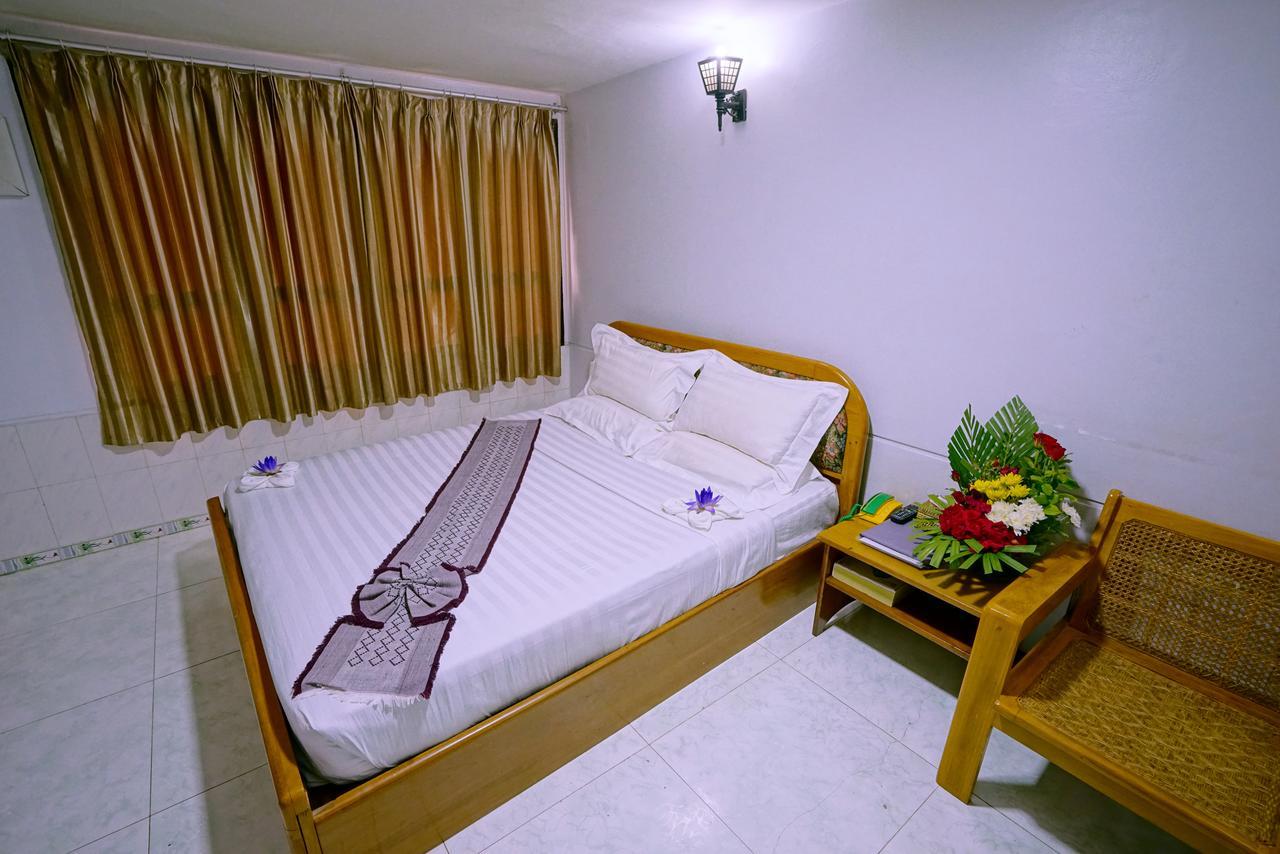 Taim Phyu Hotel Mandalay Bagian luar foto