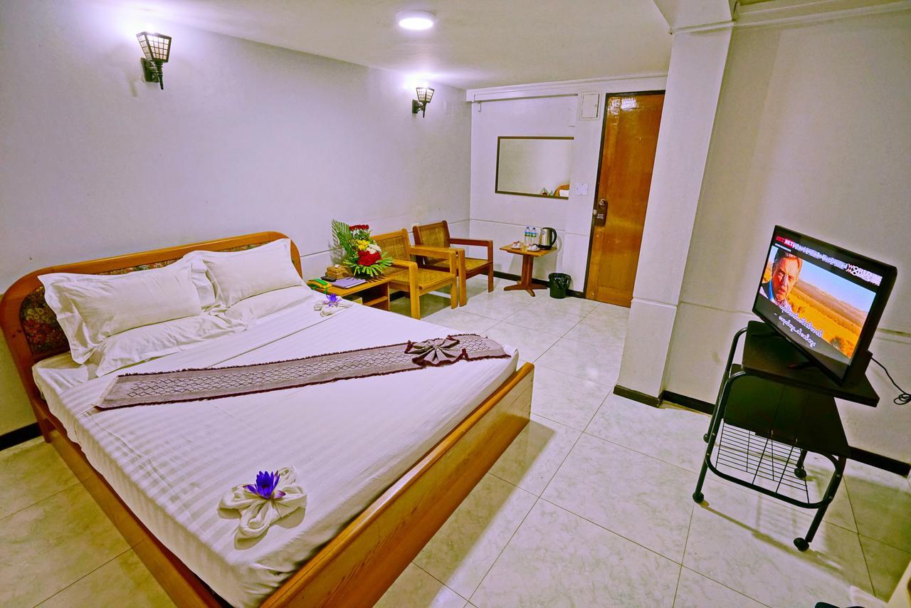 Taim Phyu Hotel Mandalay Bagian luar foto