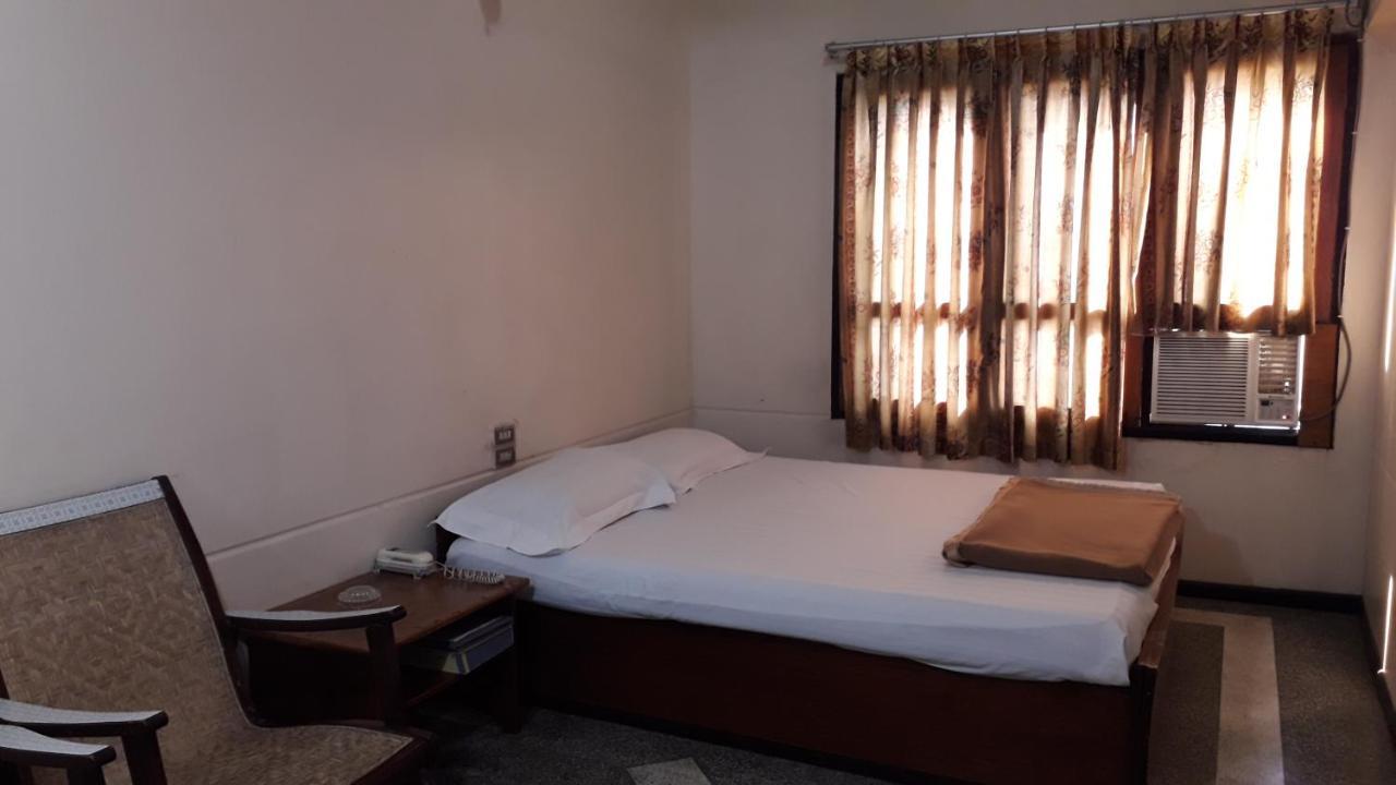Taim Phyu Hotel Mandalay Bagian luar foto