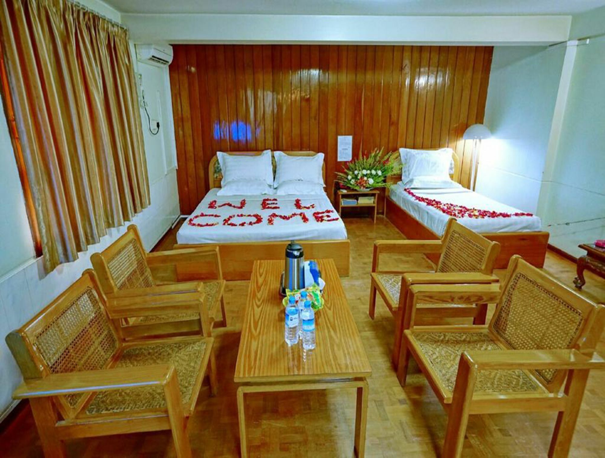 Taim Phyu Hotel Mandalay Bagian luar foto
