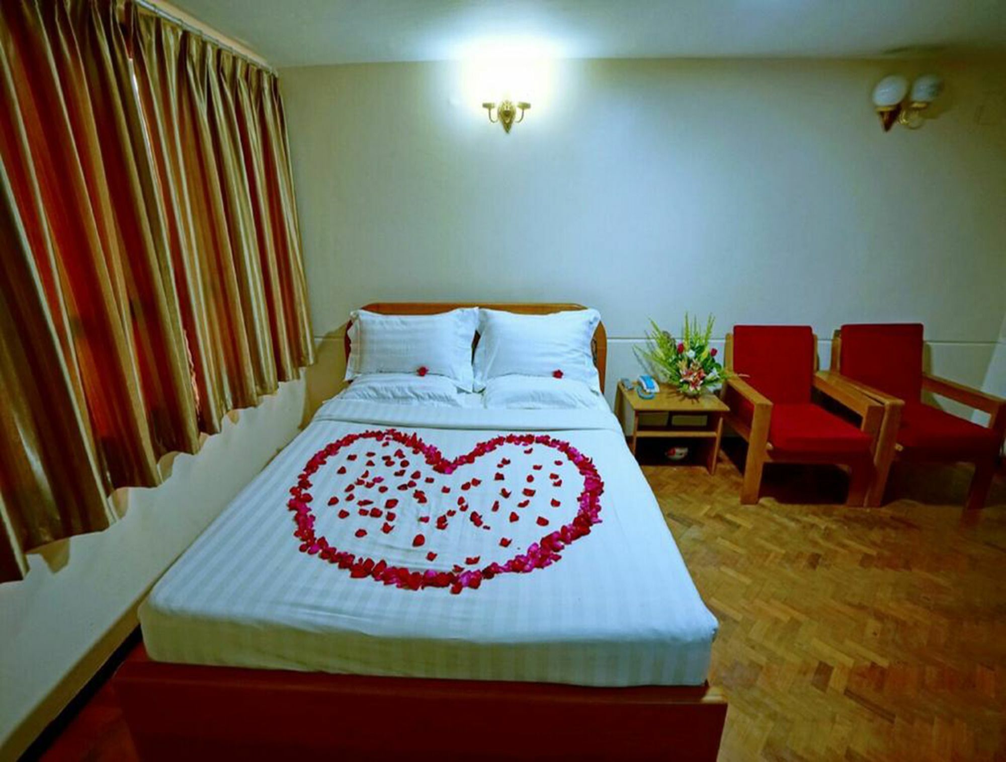 Taim Phyu Hotel Mandalay Bagian luar foto